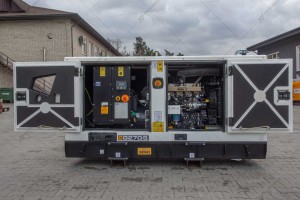 Дизельний генератор JCB G27QS 21,6 кВт