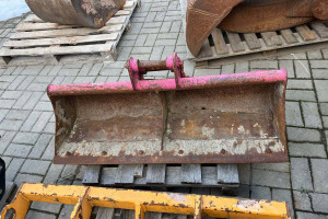 Ковш для экскаватора 122 см (332)