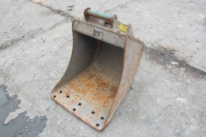 Excavator bucket 40 cm (112)