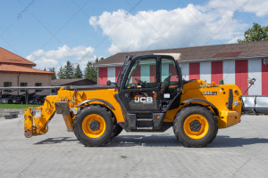 Телескопический погрузчик JCB 540-140 2018 г. 55 кВт. * Sway 6599 м/ч. № 5425