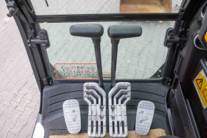 Гусеничний екскаватор JCB JS145 2016 р. 81 кВт 4545 м/год. № 5495