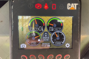 Мини фронтальный погрузчик Caterpillar 239D 2018 г. 2537 м/ч.