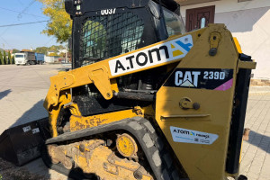 Мини фронтальный погрузчик Caterpillar 239D 2018 г. 50 кВт 2767 м/ч.