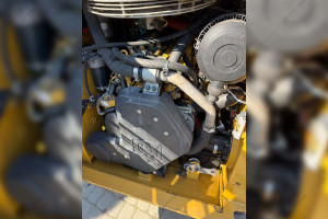 Мини фронтальный погрузчик Caterpillar 239D 2018 г. 50 кВт 2767 м/ч.