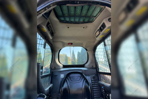 Мини фронтальный погрузчик Caterpillar 239D 2018 г. 50 кВт 2767 м/ч.