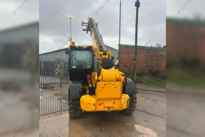 Телескопический погрузчик JCB 540-140 2017 г. 3500 м/ч.