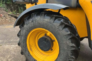 Телескопический погрузчик JCB 533-105 2011 г. 4150 м/ч. 