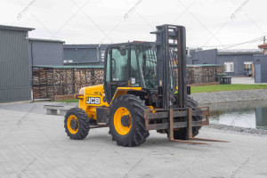Вилочный погрузчик JCB 930-4  2019 г. 55кВт 3925 м/ч. № 5664