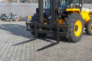 Вилковий навантажувач JCB 930-4 2019 р. 55кВт., 3925 м/год. № 5664 B