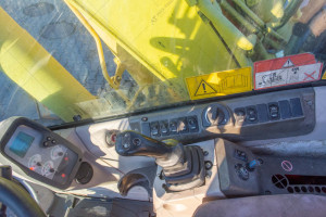 Колісний екскаватор New Holland E145D 2003 р. 