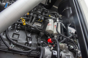 Дизельный генератор JCB G330QS 264/240 кВт (с синхронизацией)