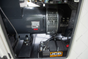 Дизельный генератор JCB G330QS 264/240 кВт (с синхронизацией)