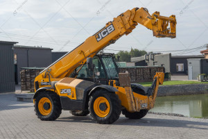 JCB 540-180 Hi-Viz 2017 y. 55 kW. 5860 m/h., №4795