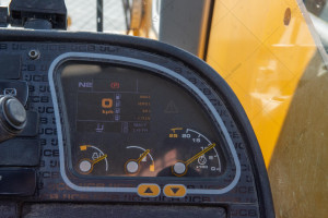 JCB 540-180 Hi-Viz 2017 y. 55 kW. 5860 m/h., №4795