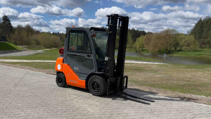 Вилочный погрузчик Toyota 02-8FGF25 2014 г. 38кВт. 4862 м/ч. №5889