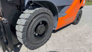 Вилочный погрузчик Toyota 02-8FGF25 2014 г. 38кВт. 4862 м/ч. №5889
