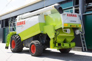 Комбайн CLAAS LEXION 480 2002 г. 303 кВт.  6662/4047 м/ч., №1254