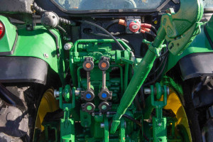 Трактор John Deere 5090 GN 2017 г. 90 л.с. 3505 м/ч №4049 