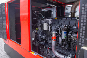 Дизельный генератор HIMOINSA HFW-350 T5 332/288 кВт