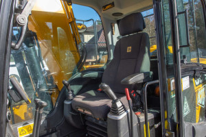 Гусеничный экскаватор JCB JS130 LC 2018 г. 81 кВт. 7817 м/ч., №4780
