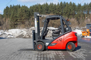 Вилочный погрузчик Linde H25T-02 2020 г. 10653 м/ч., № 5833