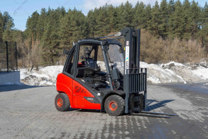 Вилочный погрузчик Linde H25T-02 2020 г. 10653 м/ч., № 5833