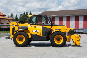 JCB 533-105 2018 y. 55 kW * 3031 m/h. № 5372