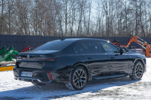 BMW 7 SERIES G70 2024 р., 10 000 пробіг, км АМ 48-61 НХ