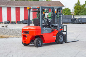 Дизельний вилковий навантажувач PLUS POWER VTDD-25  2023  р. 39 кВт. 1338,4 м/г.,  №4148 