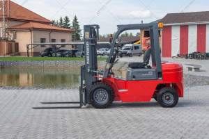 Дизельний вилковий навантажувач PLUS POWER VTDD-25  2023  р. 39 кВт. 1338,4 м/г.,  №4148 