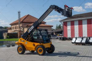 Погрузчик JCB 520-40 2023 г. 18,4 кВт Дж 387 м/ч. № 5440