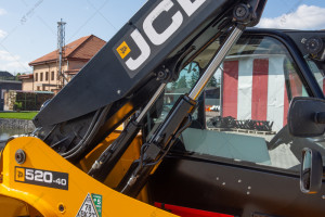 Погрузчик JCB 520-40 2023 г. 18,4 кВт Дж 387 м/ч. № 5440