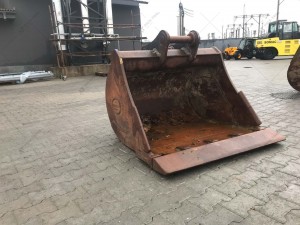 Excavator bucket 1,2 m (230)