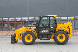 Телескопический погрузчик JCB 533-105 2015 г. 55 кВт. 7399 м/ч., №4211 L