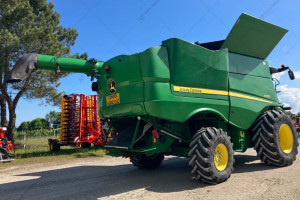Комбайн John Deere S770i 2018 г. 2161/1461 м/ч. 