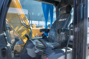 Гусеничный экскаватор Sany SY135C 2022 г. 6,46 м/ч. № 5489 Гусеничный экскаватор Sany SY135C 2022 г. 6,46 м/ч. № 5489