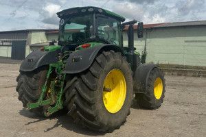 Трактор John Deere 6R250 2019 г. 5629 м/год. Трактор John Deere 6R250 2019 г. 5629 м/год.