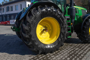 Трактор John Deere 6250R 2019 г. 5632 м/год. № 5654