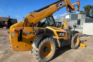 Телескопічний навантажувач JCB 535-125 2014 р. 4404 м/год.