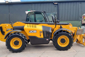 Телескопічний навантажувач JCB 535-125 2015 р. Sway 2362 м/год.