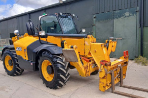 Телескопічний навантажувач JCB 535-125 2015 р. Sway 2362 м/год.