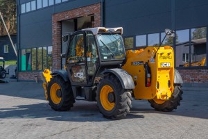 Телескопический погрузчик JCB 533-105 2015 г. 55 кВт. 4321 м/ч., №3899 L