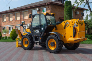 Телескопический погрузчик JCB 540-170 2018 г. 55 кВт. 1629 м/ч., №4382