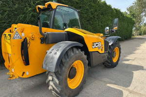 Телескопический погрузчик JCB 531-70 2017 г. 55 кВт 2400 м/ч.