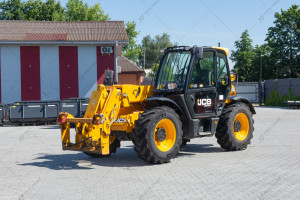 Телескопический погрузчик JCB 531-70 2017 г. 55 кВт 2401 м/ч. № 5426