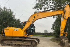 Гусеничный экскаватор JCB JS220 LC T4 2015 г. 129 кВт 7600 м/ч.