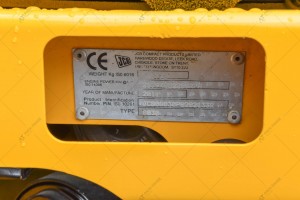JCB 8030 2011 y. 20,9 kW. 3658,4 m/h., № 2973