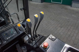 Вилковий навантажувач Noblelift FE3D20N 2023 р.,напівкабіна, №3751 L