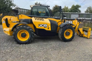 Телескопічний навантажувач JCB 540-140 2016 р. 55 кВт * 4146 м/год.