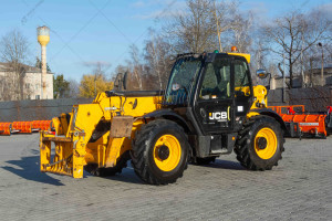 Телескопический погрузчик JCB 533-105 2018 г. 55 кВт * 3292 м/ч. № 5678 В